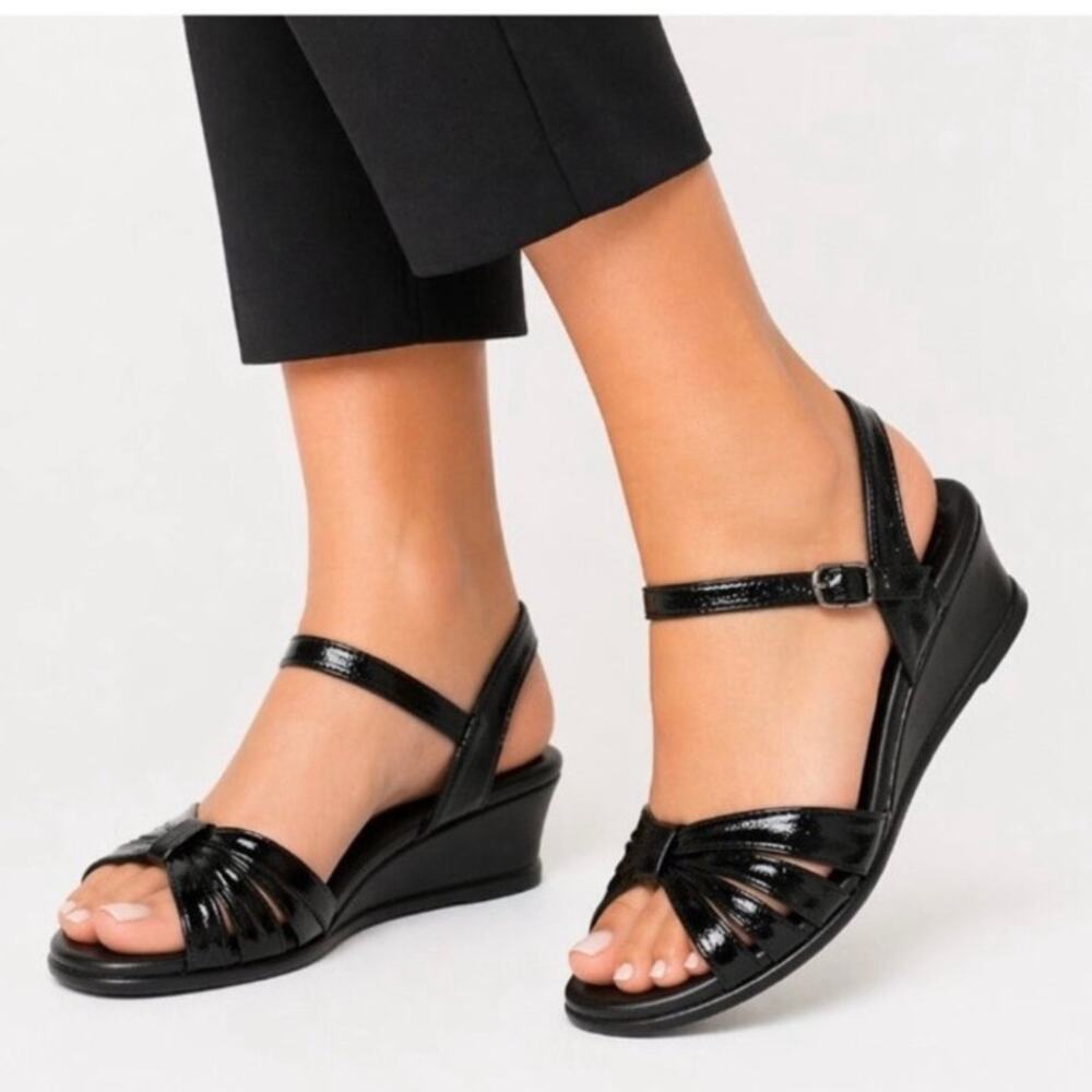 SAS Womens Sz 10.5M Strippy Black Patent  Leather Wedge Dress Sandals
